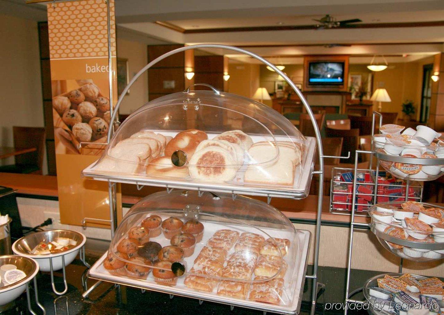 Hampton Inn Coldwater Restaurant photo